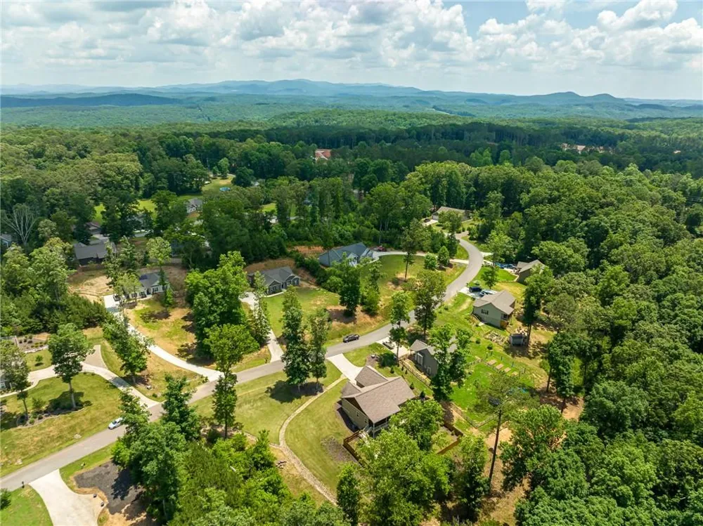 420 Meadow Circle Ellijay, GA 30540