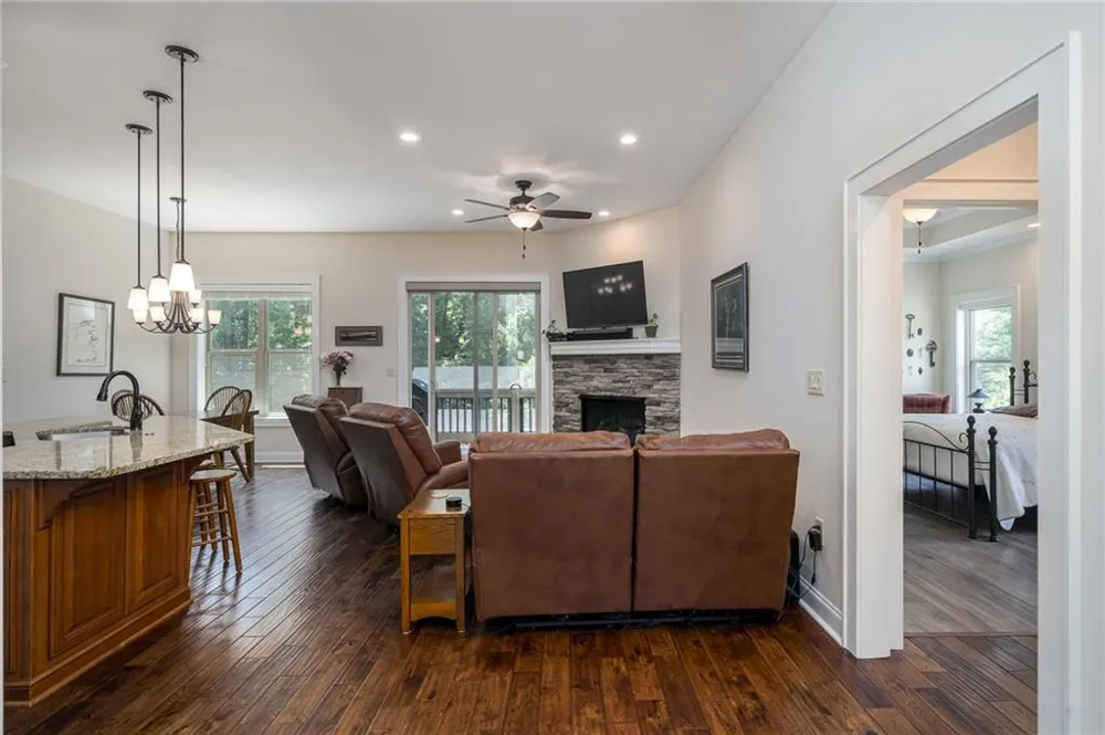 420 Meadow Circle Ellijay, GA 30540