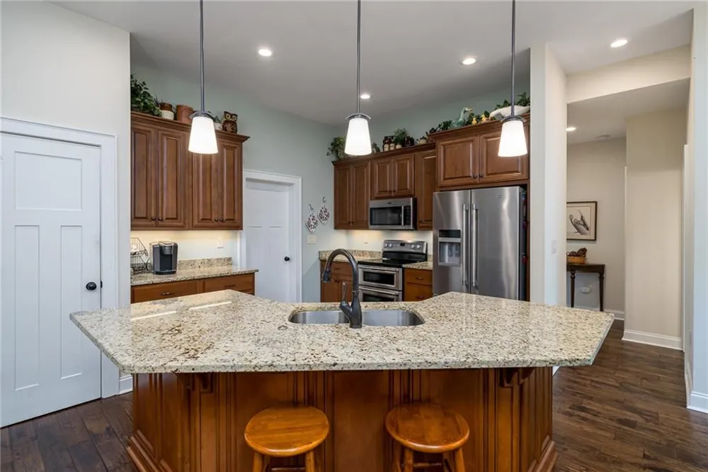 420 Meadow Circle Ellijay, GA 30540