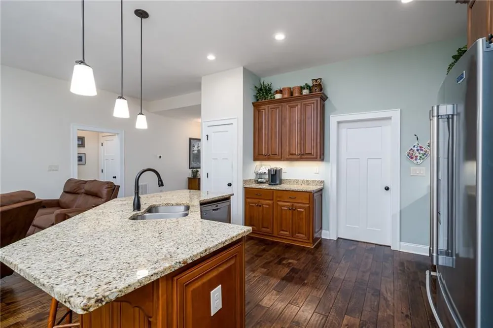 420 Meadow Circle Ellijay, GA 30540