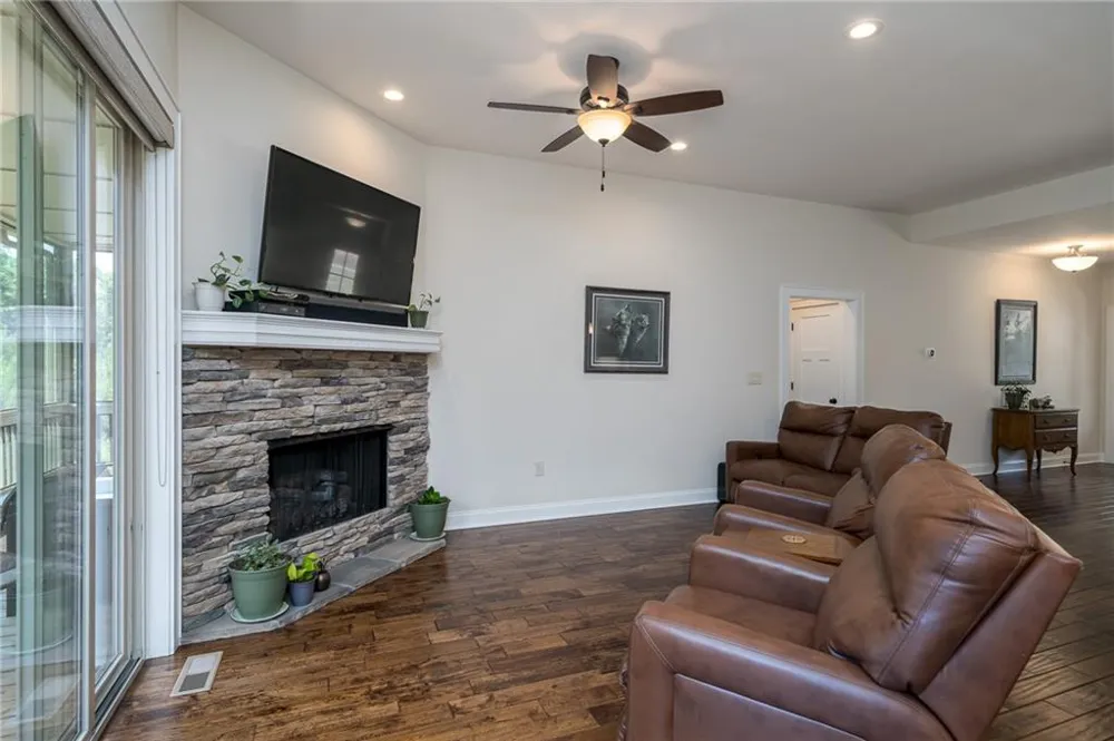 420 Meadow Circle Ellijay, GA 30540