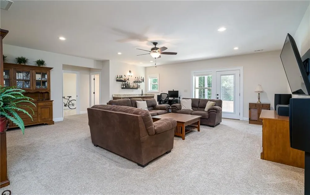 420 Meadow Circle Ellijay, GA 30540