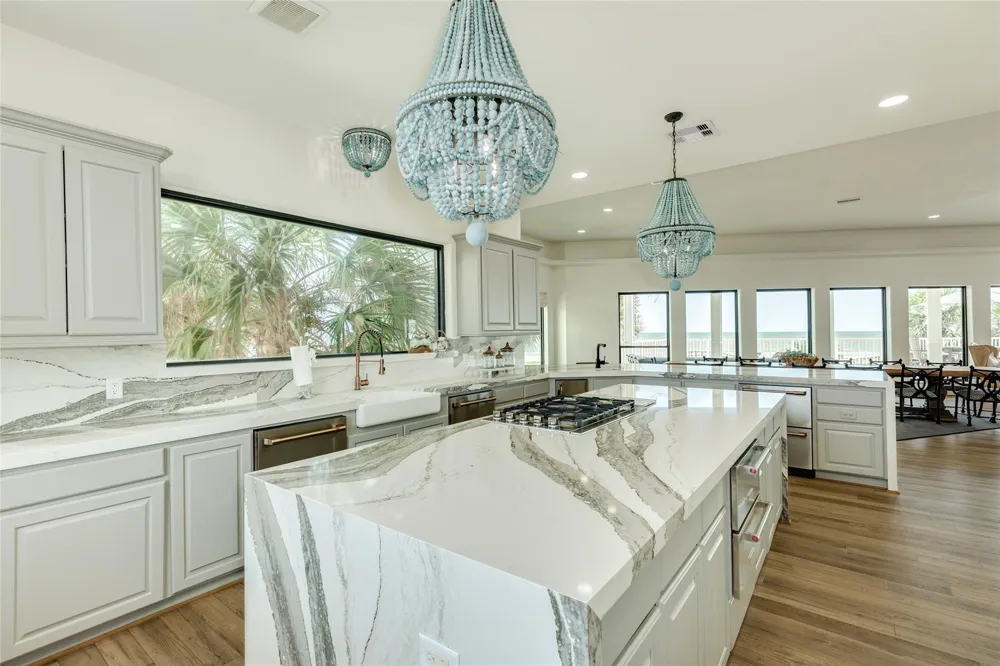 19219 Shores Drive Galveston, TX 77554