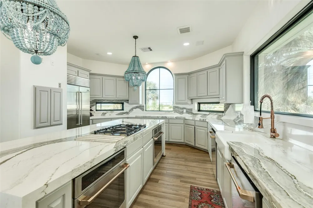 19219 Shores Drive Galveston, TX 77554