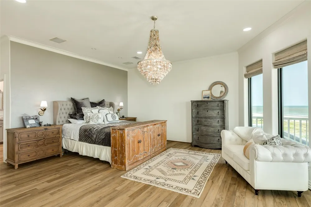19219 Shores Drive Galveston, TX 77554