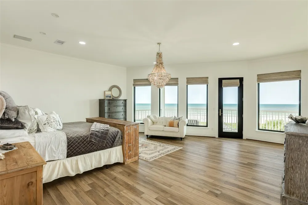 19219 Shores Drive Galveston, TX 77554