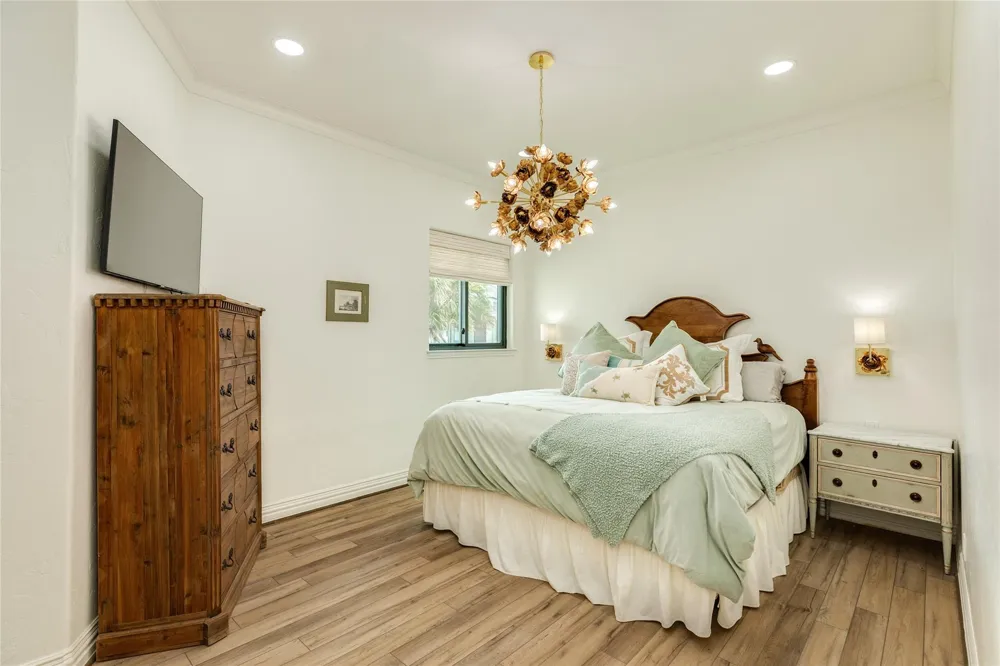 19219 Shores Drive Galveston, TX 77554