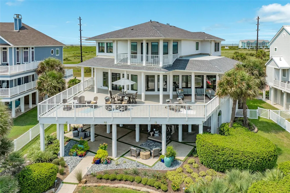 19219 Shores Drive Galveston, TX 77554