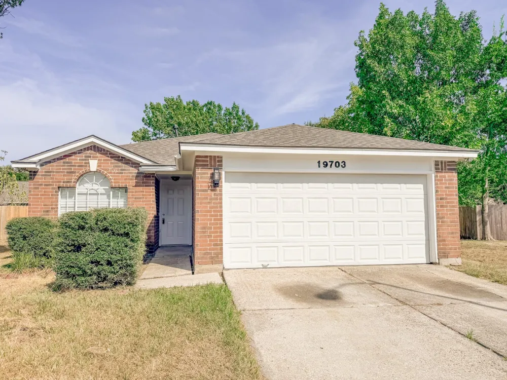 19703 Vista Lake Court Cypress, TX 77433