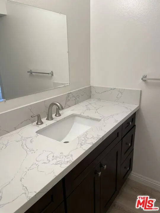 5321 Raintree Circle Culver City, CA 90230
