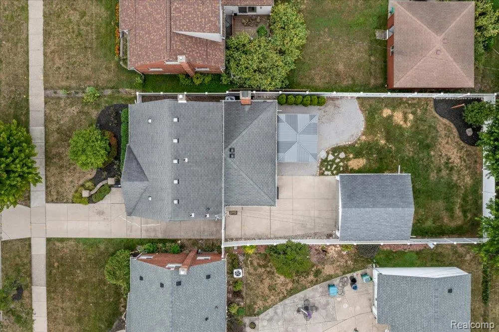 6148 Cardwell Street Garden City City, MI 48135