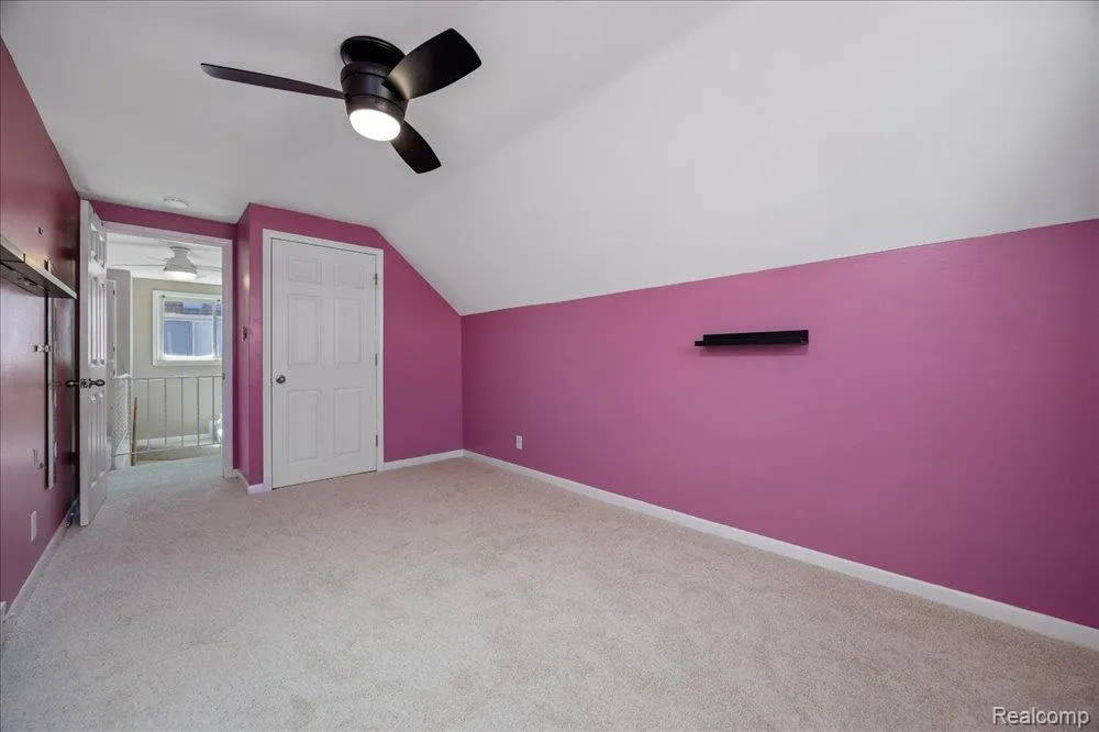 6148 Cardwell Street Garden City City, MI 48135