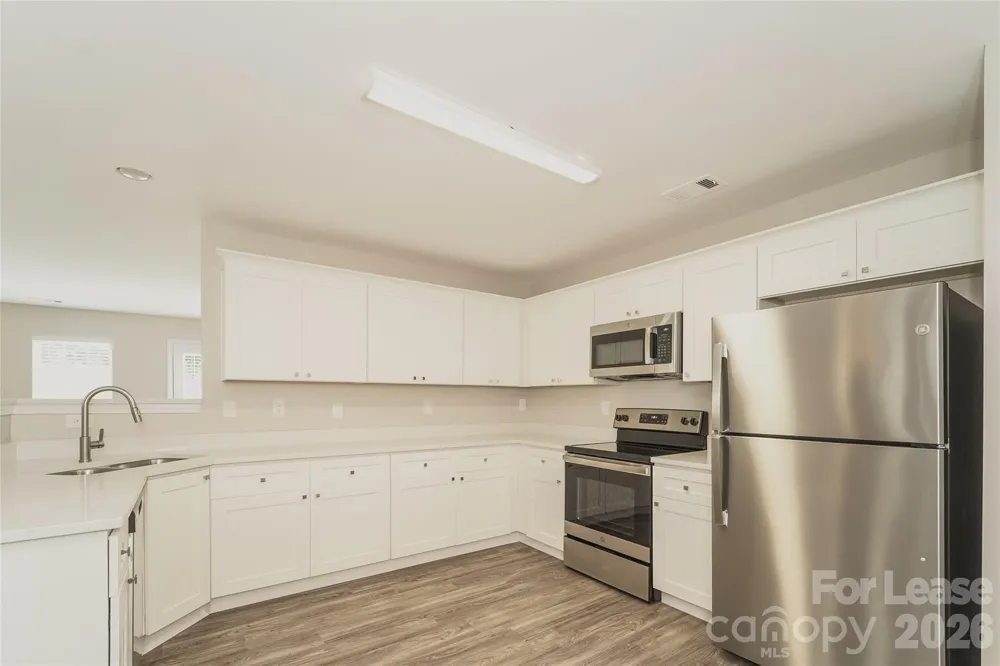5930 Brookfield Pointe Drive Charlotte, NC 28216