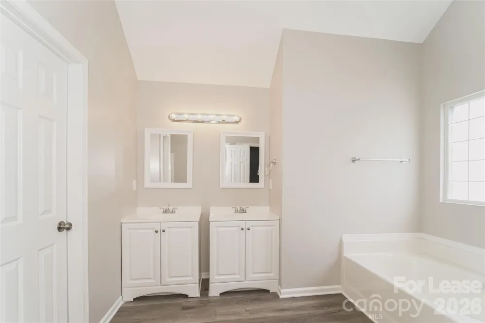 5930 Brookfield Pointe Drive Charlotte, NC 28216
