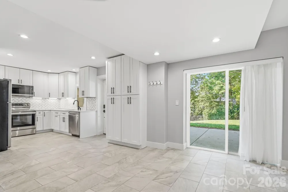 77 Trotter Place Asheville, NC 28806