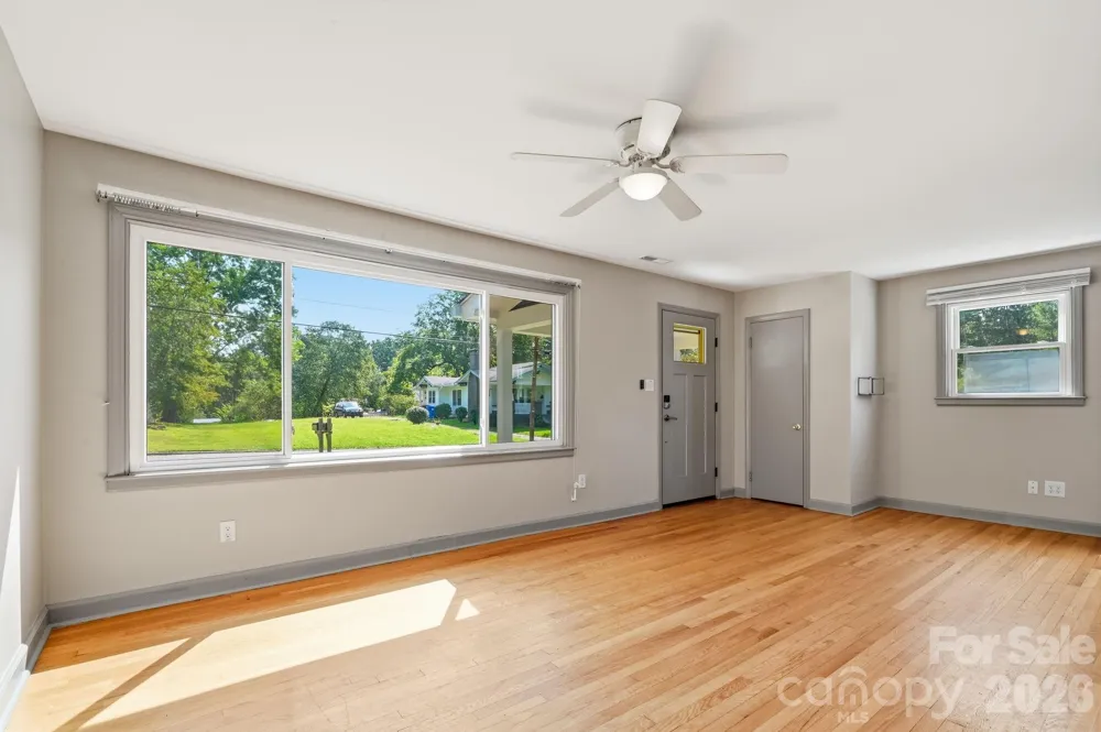 77 Trotter Place Asheville, NC 28806
