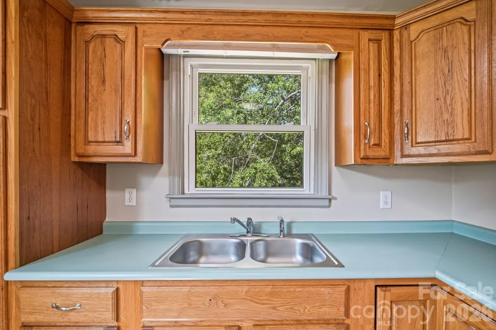 77 Trotter Place Asheville, NC 28806