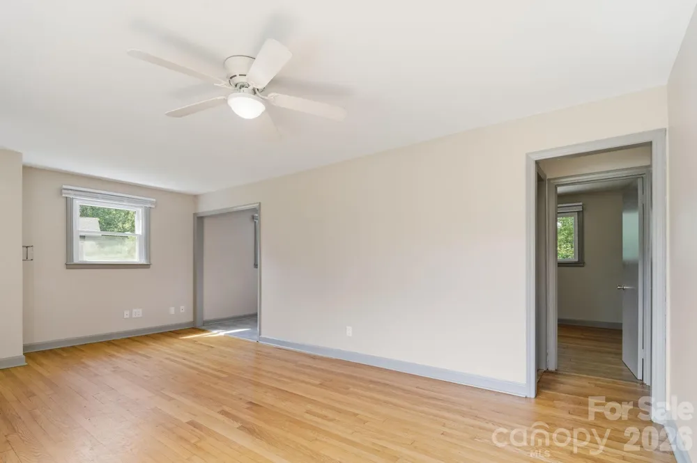 77 Trotter Place Asheville, NC 28806