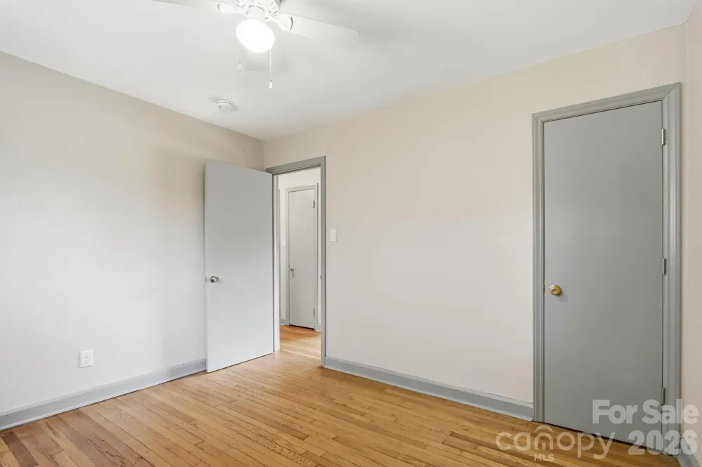 77 Trotter Place Asheville, NC 28806