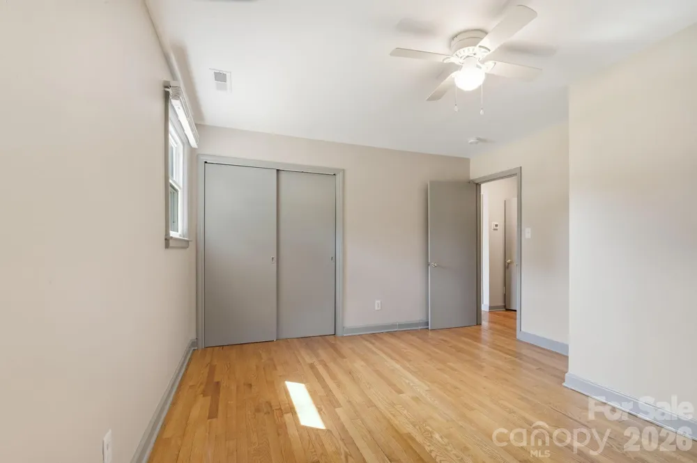 77 Trotter Place Asheville, NC 28806