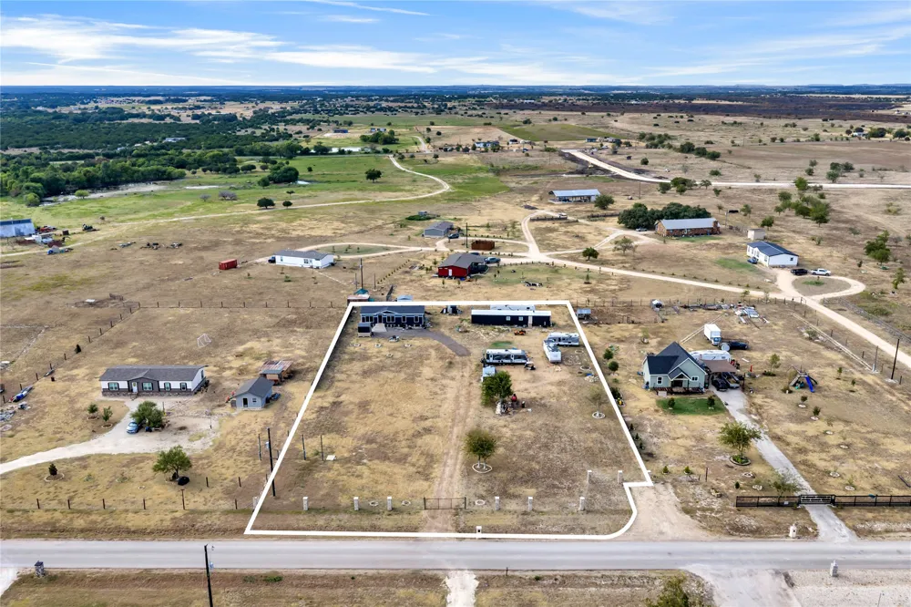 148 Caliza Drive Bertram, TX 78605