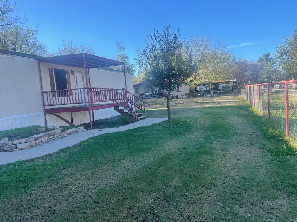 3716 Brook Valley Street Granbury, TX 76048