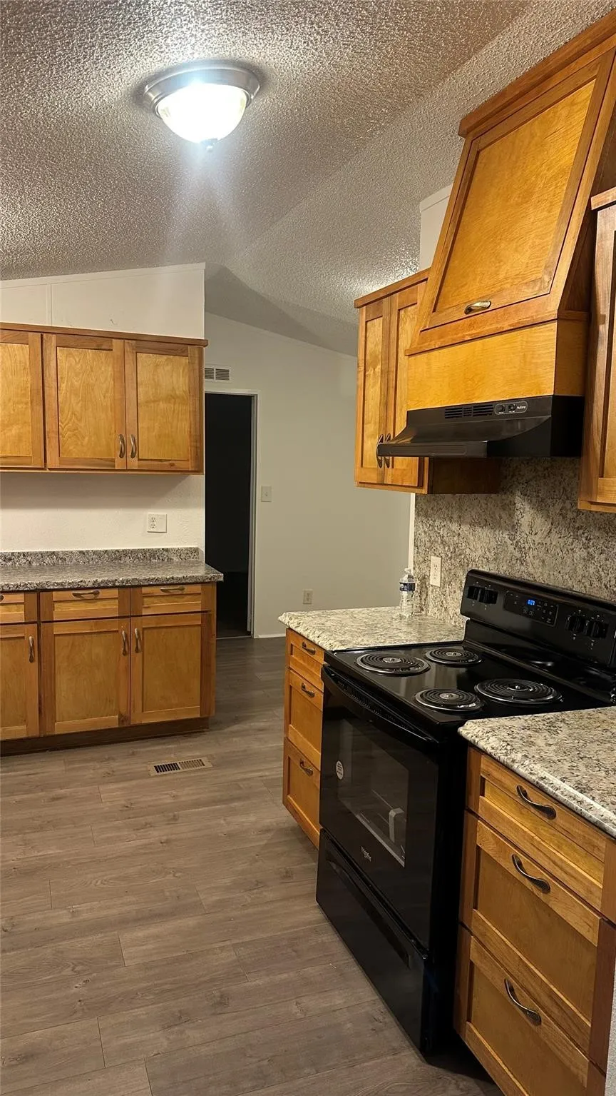 3716 Brook Valley Street Granbury, TX 76048
