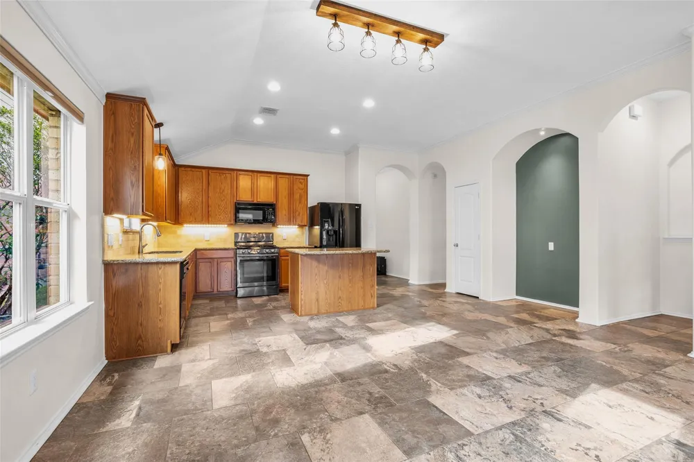 3527 Azalea Sands Drive Spring, TX 77386
