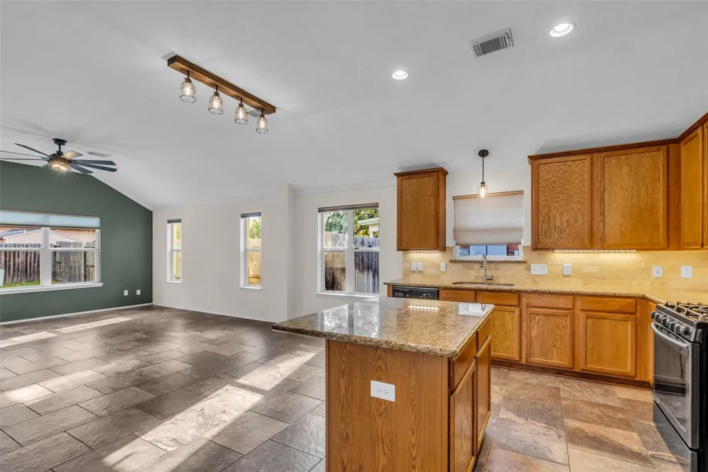 3527 Azalea Sands Drive Spring, TX 77386
