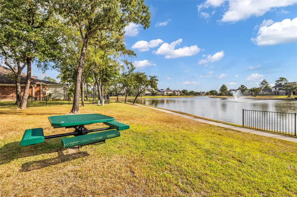 3527 Azalea Sands Drive Spring, TX 77386