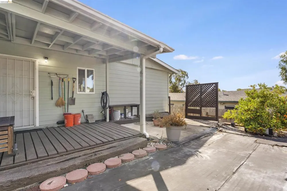 14785 Van Ave San Lorenzo, CA 94578