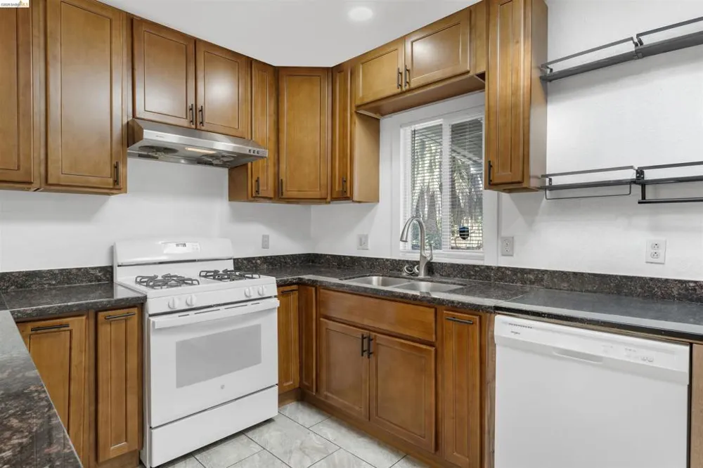 14785 Van Ave San Lorenzo, CA 94578