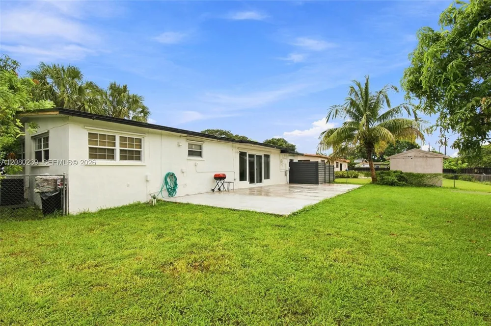 6885 NW 14th Ct Plantation, FL 33313