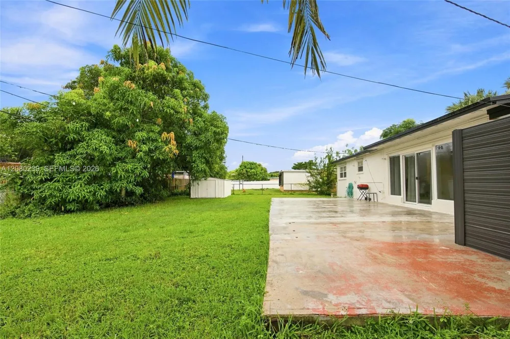 6885 NW 14th Ct Plantation, FL 33313