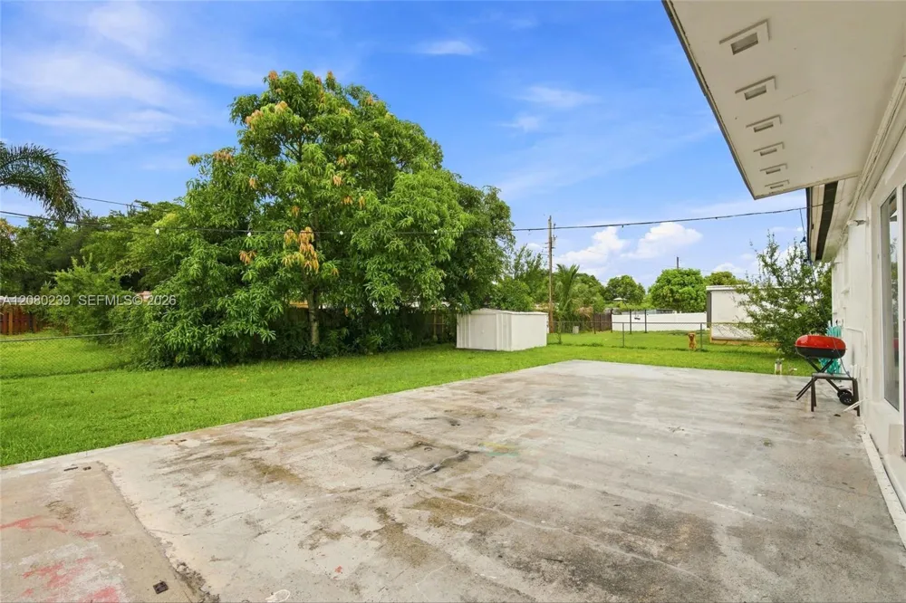 6885 NW 14th Ct Plantation, FL 33313
