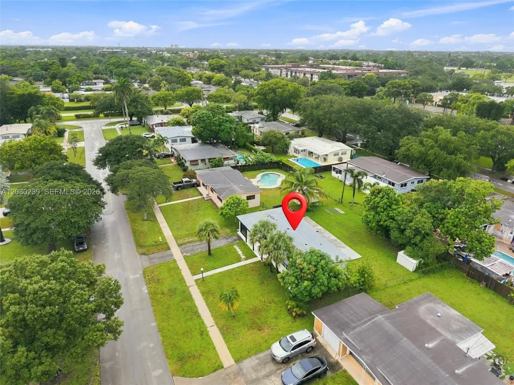 6885 NW 14th Ct Plantation, FL 33313