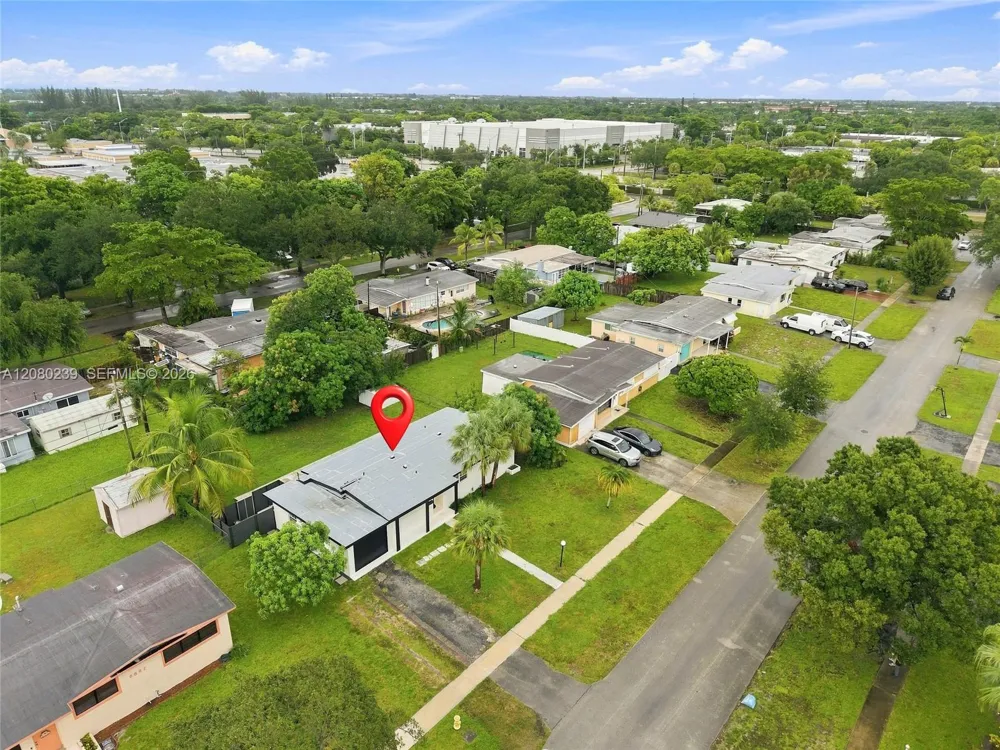 6885 NW 14th Ct Plantation, FL 33313