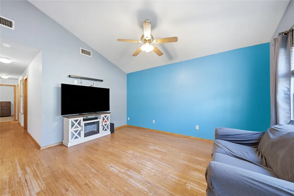 211 Cedar Street Bristow, OK 74010