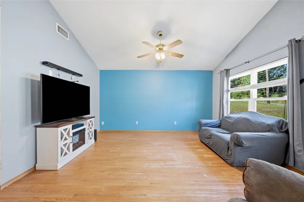 211 Cedar Street Bristow, OK 74010