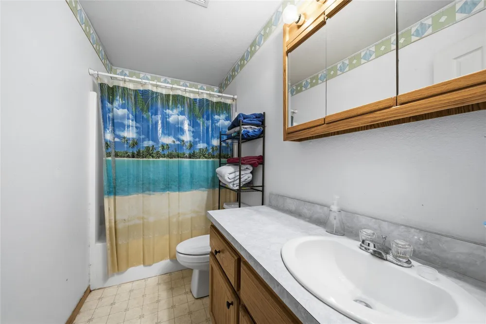211 Cedar Street Bristow, OK 74010