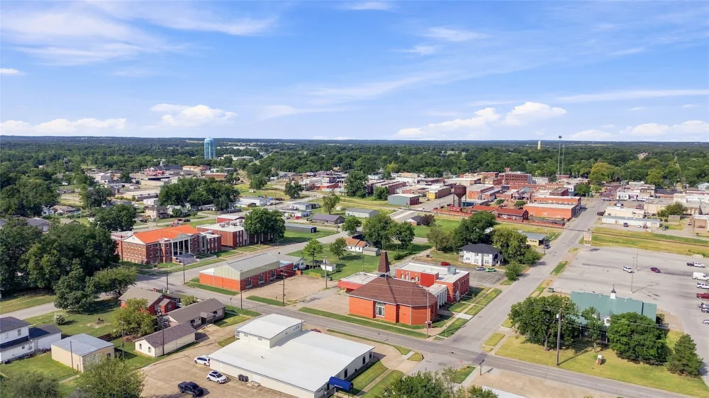 211 Cedar Street Bristow, OK 74010
