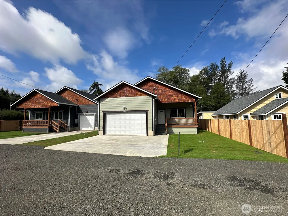 2013 Harding Road Aberdeen, WA 98520