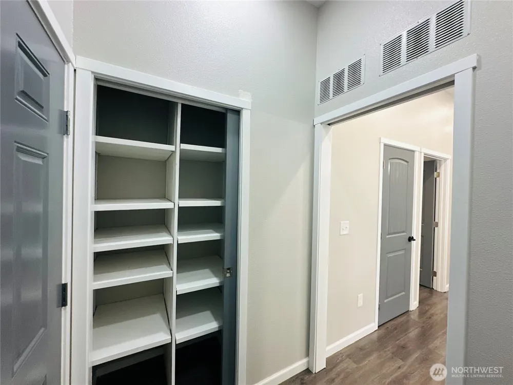 2013 Harding Road Aberdeen, WA 98520