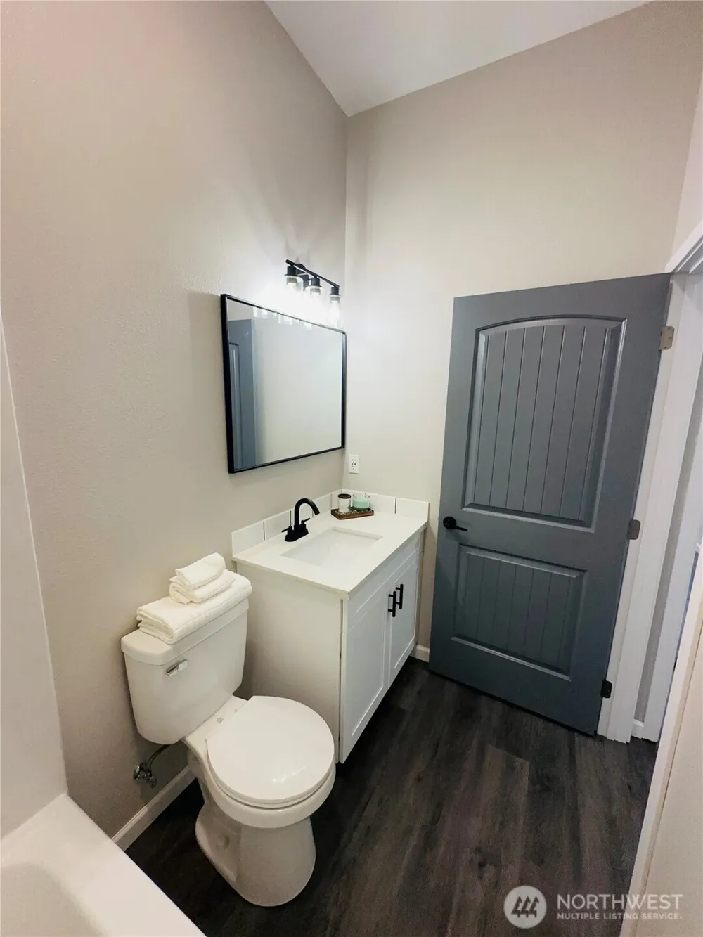 2013 Harding Road Aberdeen, WA 98520