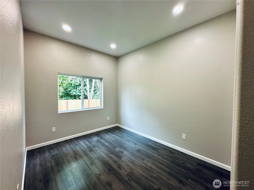 2013 Harding Road Aberdeen, WA 98520