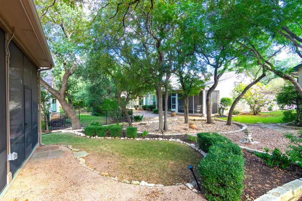 102 Harness Lane Georgetown, TX 78633