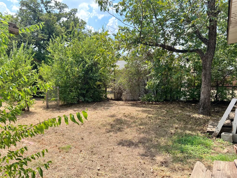 2202 Avenue E Brownwood, TX 76801