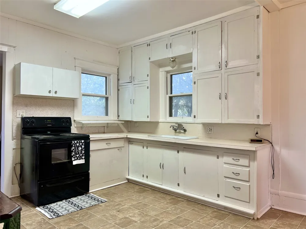 2202 Avenue E Brownwood, TX 76801