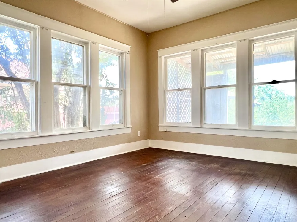 2202 Avenue E Brownwood, TX 76801