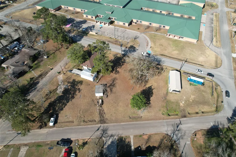 303 Southline Street Cleveland, TX 77327